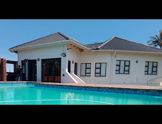 5 BEDROOM HOUSE FOR SALE IN GLENMORE BEACH